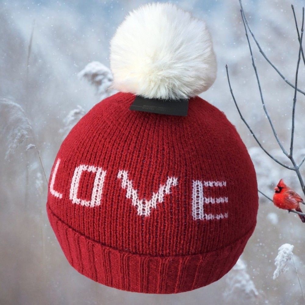 Do everything Women’s Red W/White Faux Fur Pom-Pom Winter Bennie Hat OS NEW